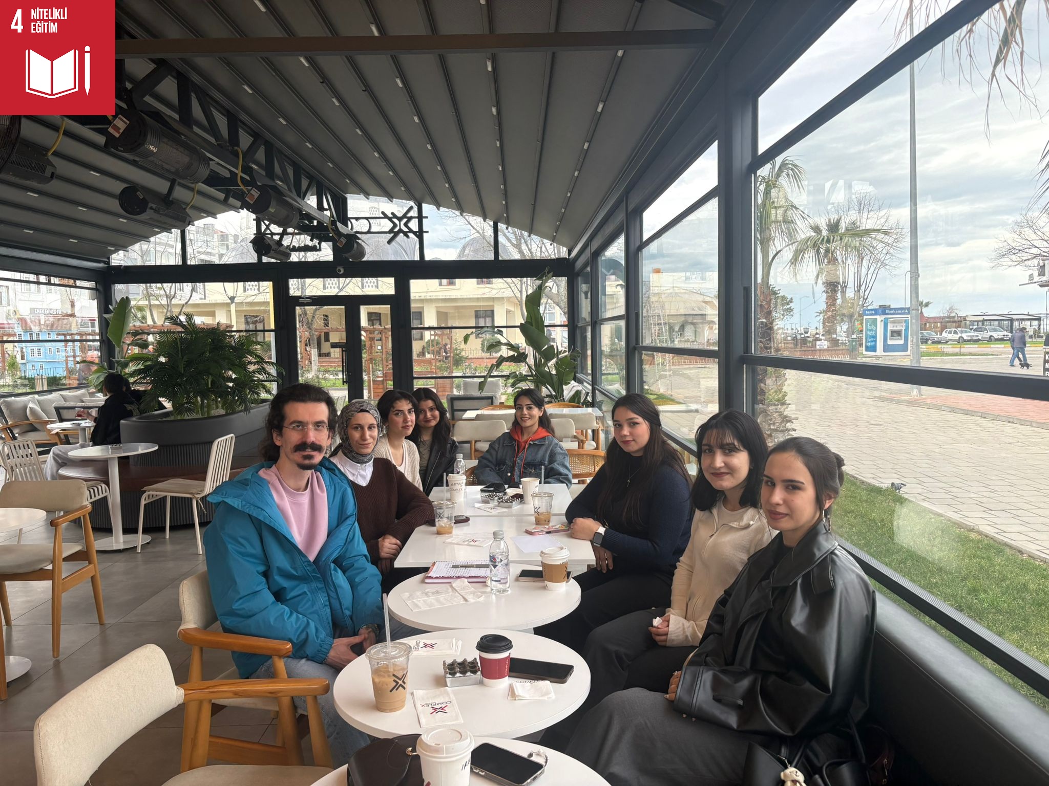 Dünyanın Kıyısındaki Kafe Kitap Tartışma Etkinliği